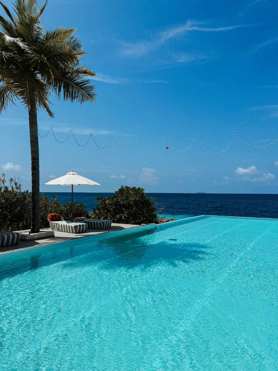 COCOtravel Oblu Select Lobigili Pool 2