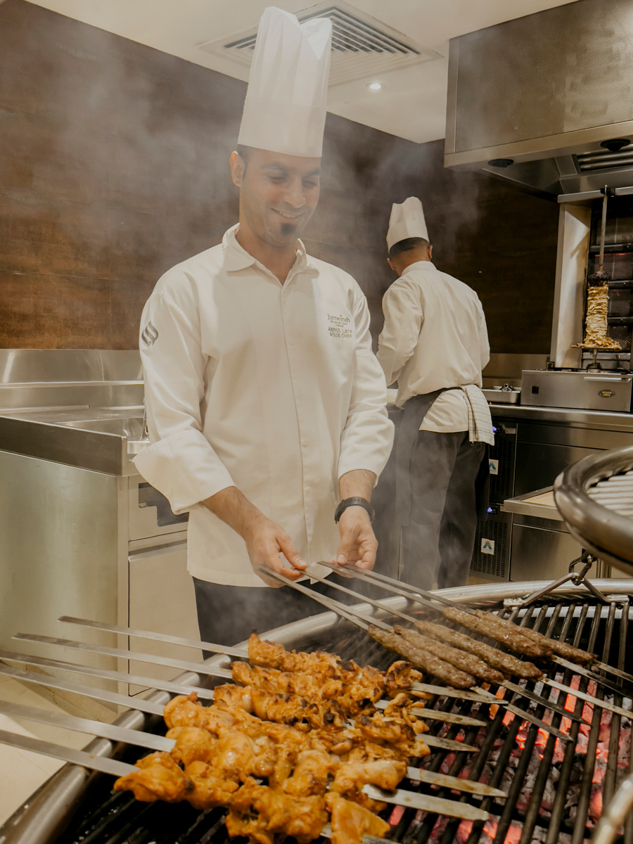 COCOtravel Oman JumeirahMuscatBay PeridotRestaurant 4 COCOtravel Oman JumeirahMuscatBay PeridotRestaurant 4
