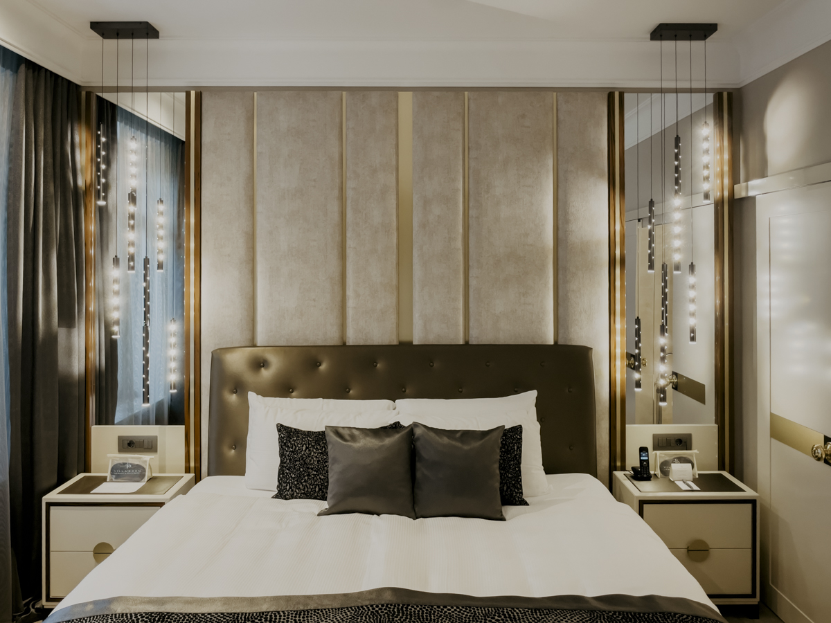COCOtravel Suedtirol VillaEden Bett quer COCOtravel Suedtirol VillaEden Bett quer