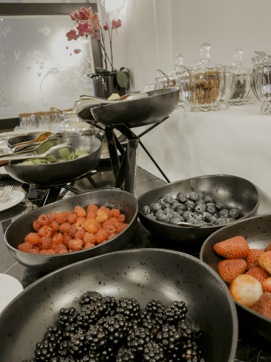 COCOtravel Suedtirol VillaEden Fruehstueck Obst COCOtravel Suedtirol VillaEden Fruehstueck Obst