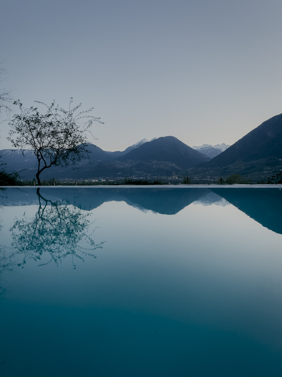 COCOtravel Suedtirol VillaEden Pool Berge2 COCOtravel Suedtirol VillaEden Pool Berge2