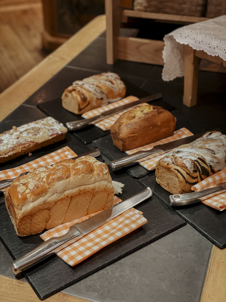 COCOtravel Oesterreich Jagdhof Fruehstuecksgenuss2
