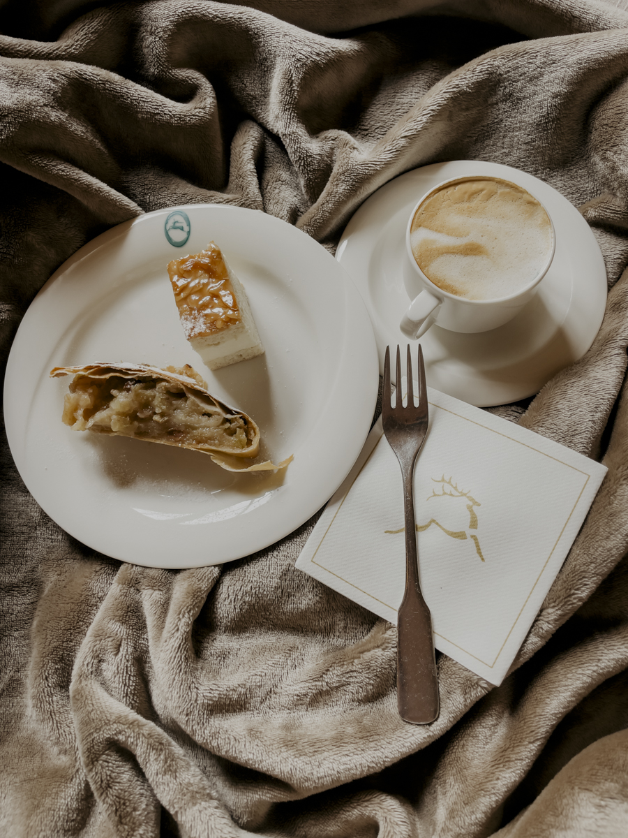 COCOtravel Oesterreich Jagdhof KaffeeUndKuchen1