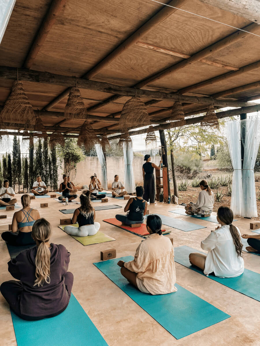 COCOTravel SantAntoni Ibizaloe Yoga