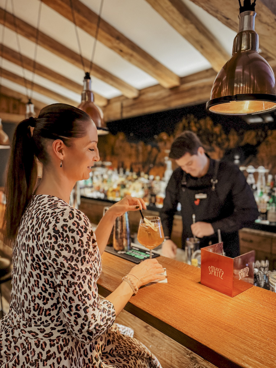 COCOtravel Oesterreich Kitzbuehel Kitzhof Bar Cocktail 4 COCOtravel Oesterreich Kitzbuehel Kitzhof Bar Cocktail 4
