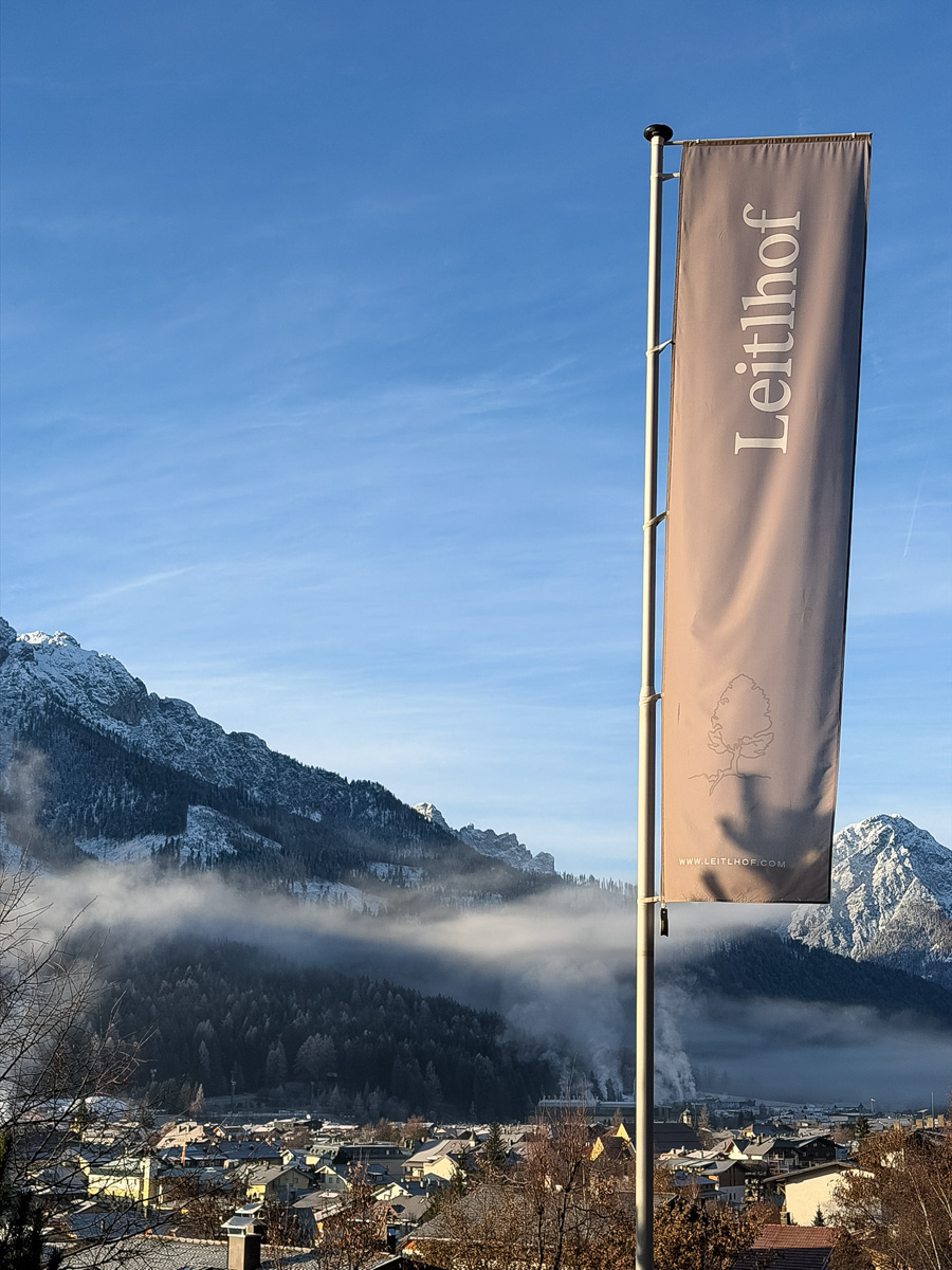 COCOtravel Südtirol Leitlhof Fahne COCOtravel Südtirol Leitlhof Fahne