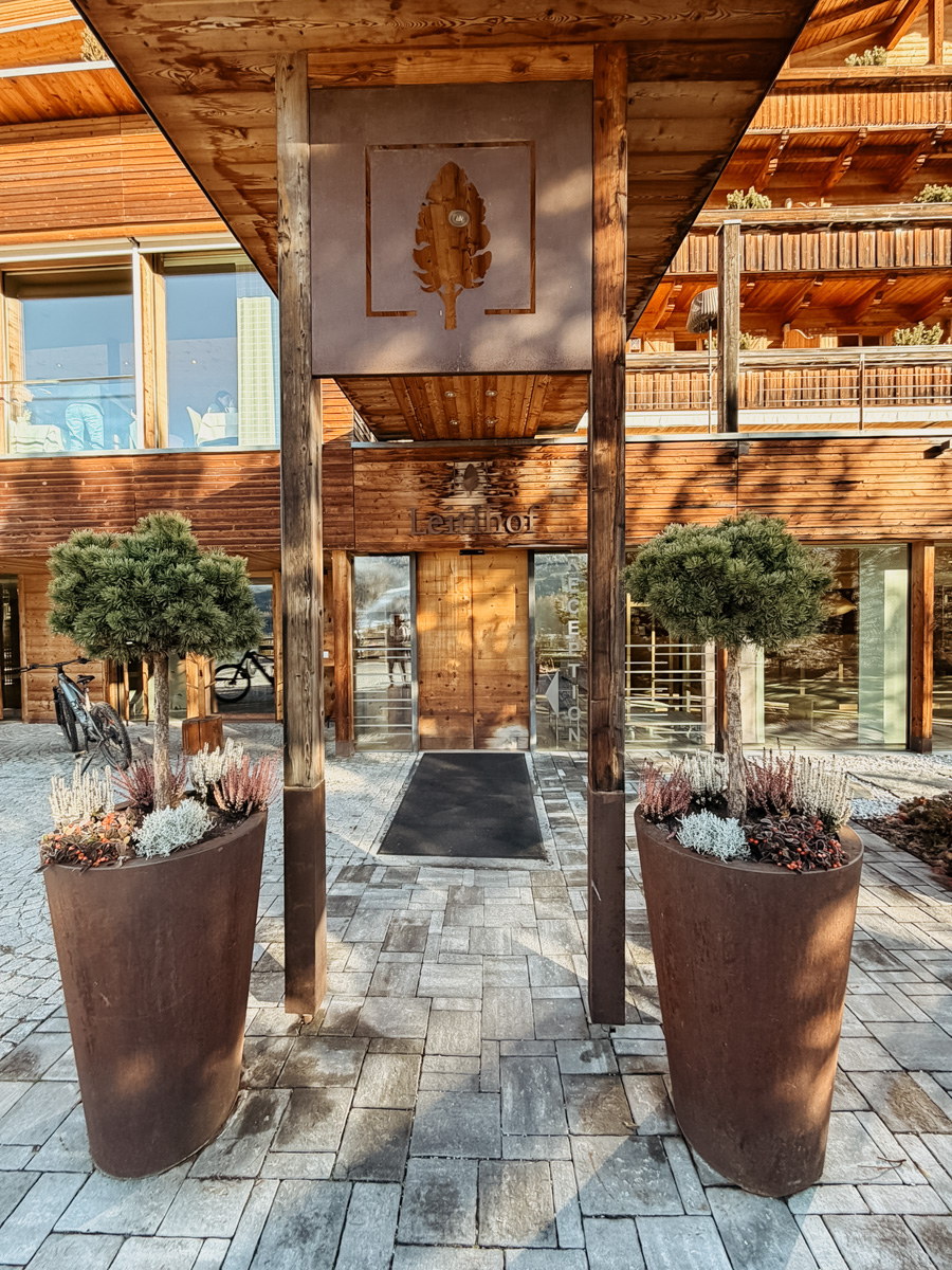 COCOtravel Südtirol Leitlhof Hotelzugang1 COCOtravel Südtirol Leitlhof Hotelzugang1