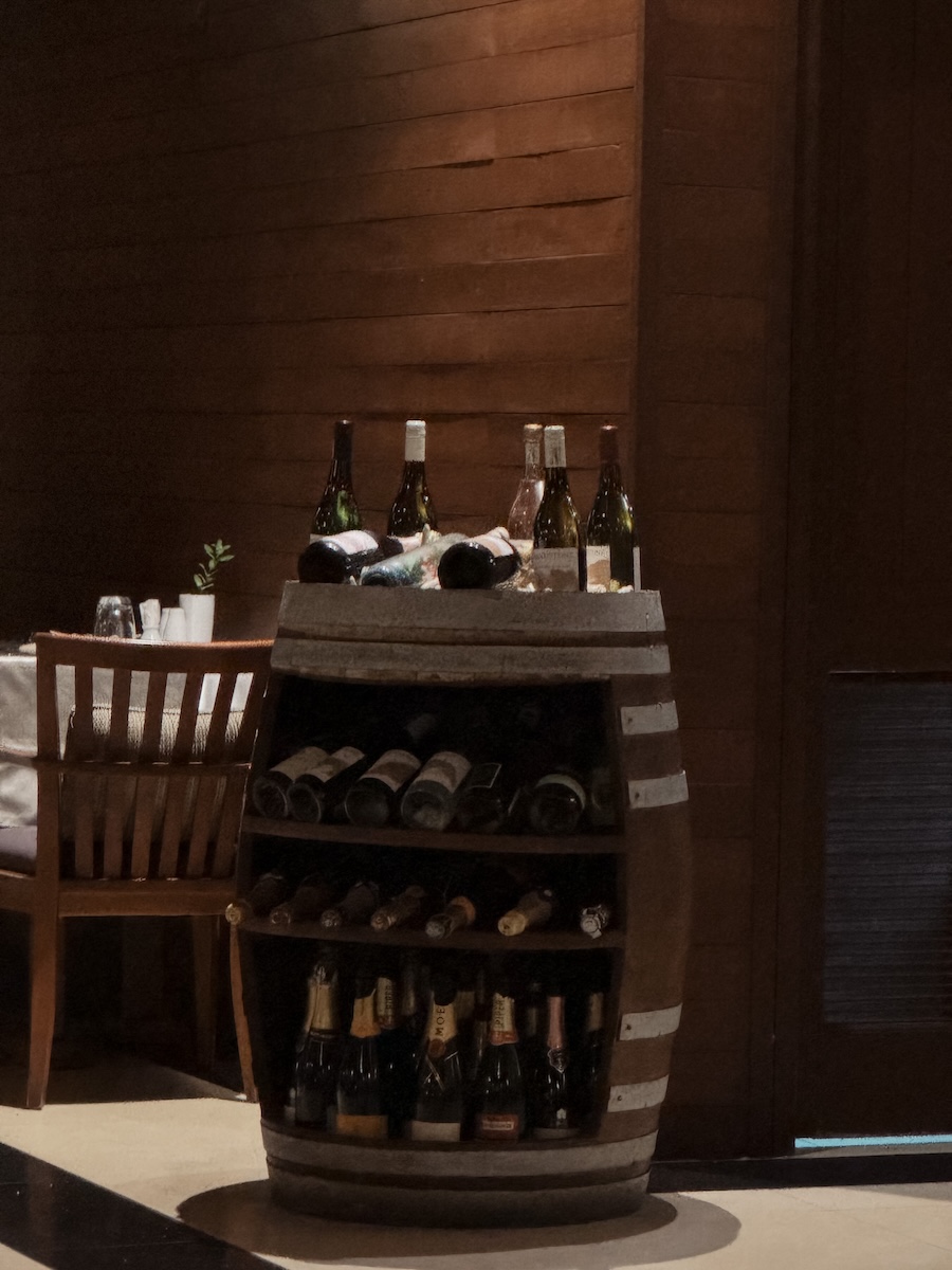 hoch COCOtravel villa nautica maldives food hook wein
