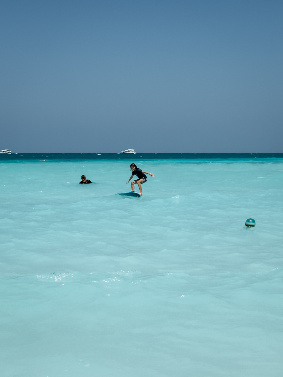 COCOtravel KudaVillingili Malediven Meer Surfkurs 10