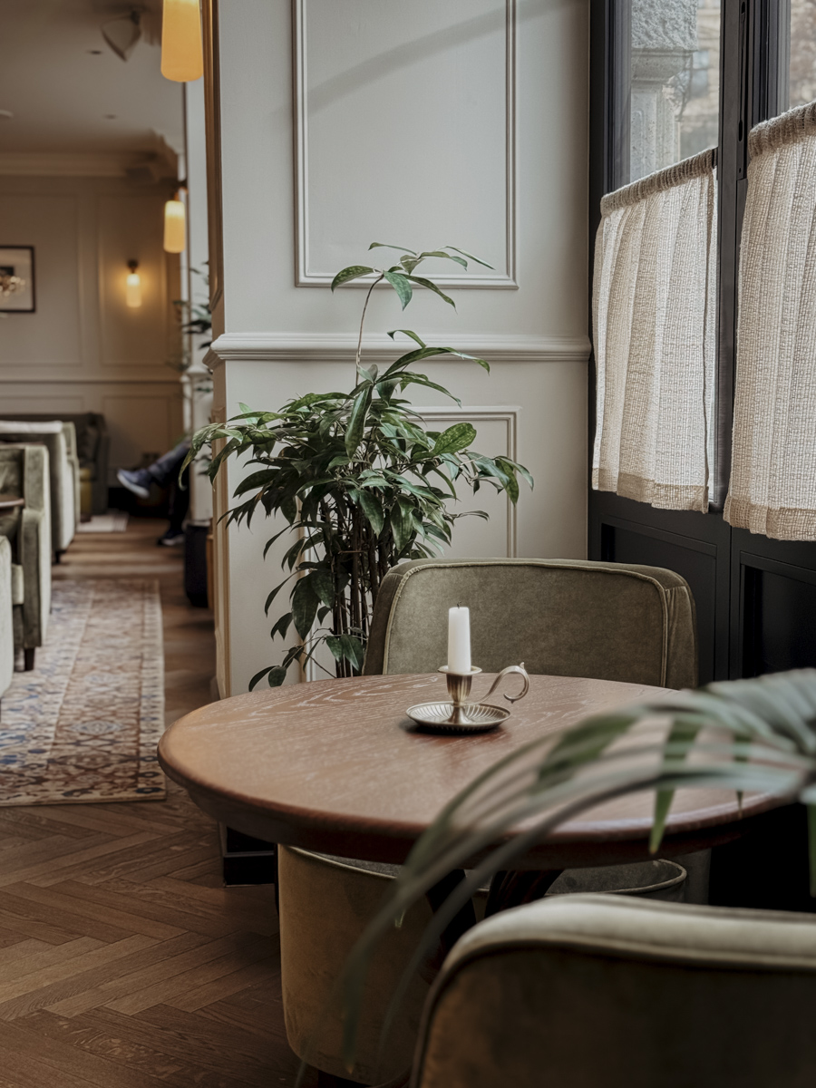 hoch baronesse fensterecke miiro palais rudolf wien COCOtravel