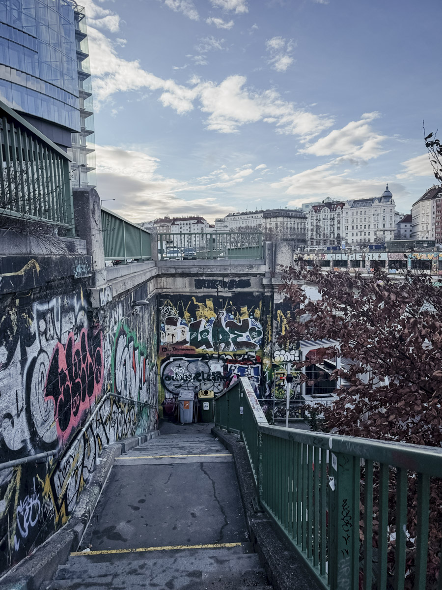 hoch wien laufen 2 miiro palais rudolf wien COCOtravel