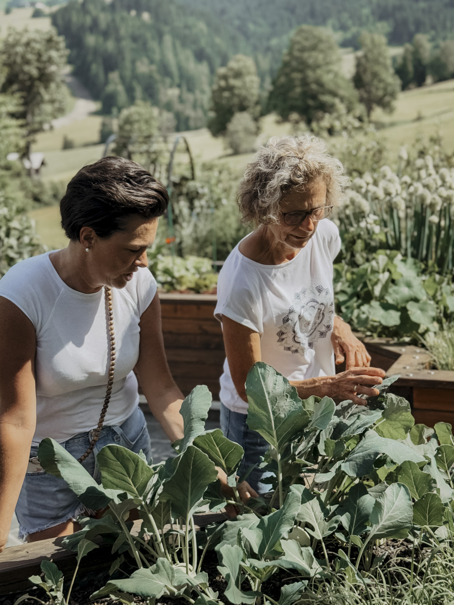 COCOtravel Oesterreich MariaAlm Kraeuterwanderung